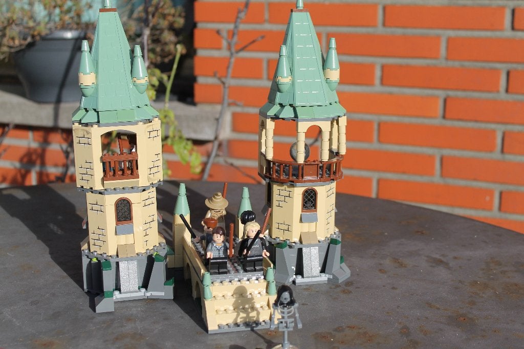 Lego 4867 Harry Potter : Les reliques de la mort, Le château, Enlèvement ou Envoi, Accessoires inclus, Lego, Ensemble complet