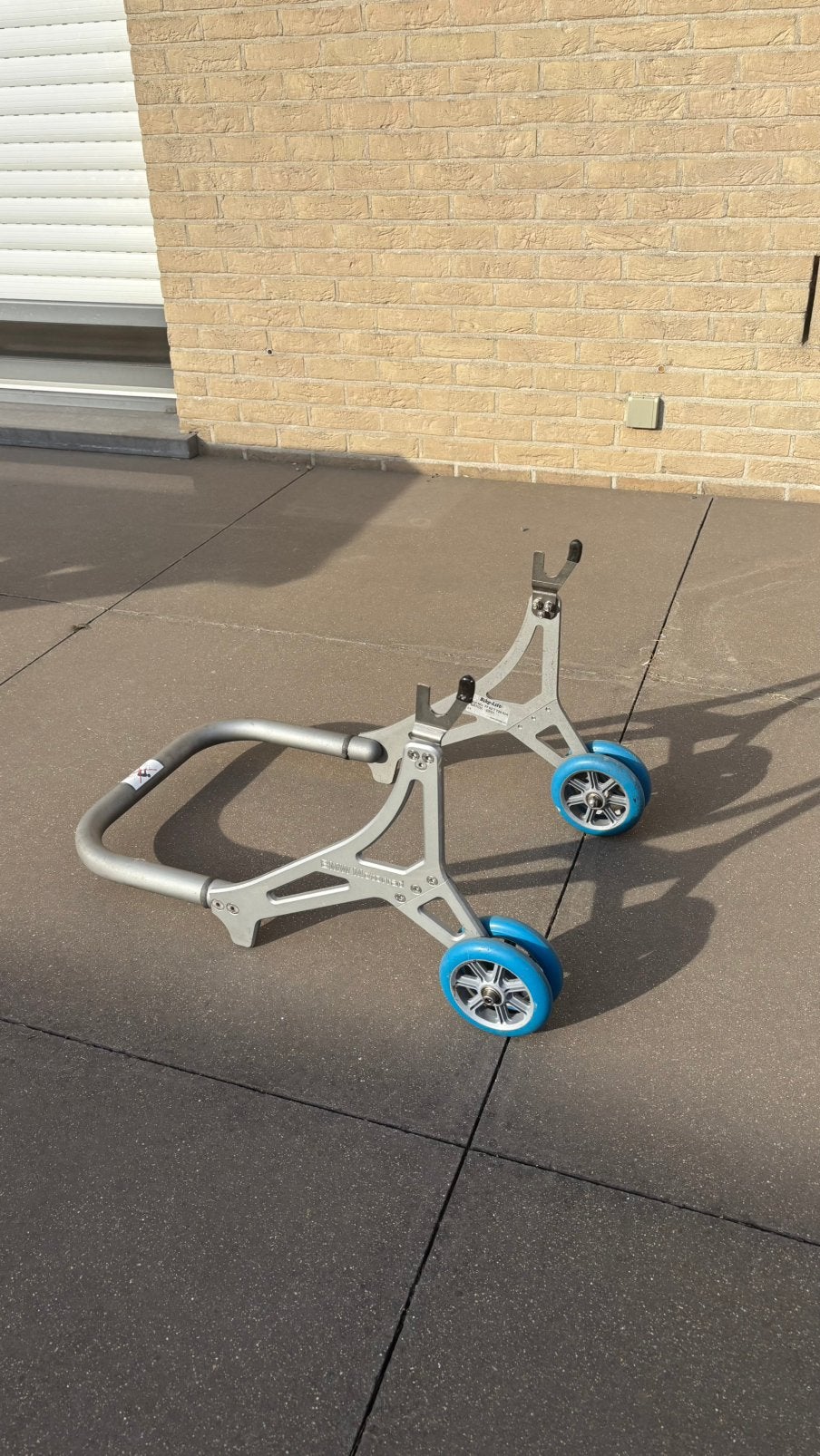 BMW Motorrad paddock stand, Ophalen