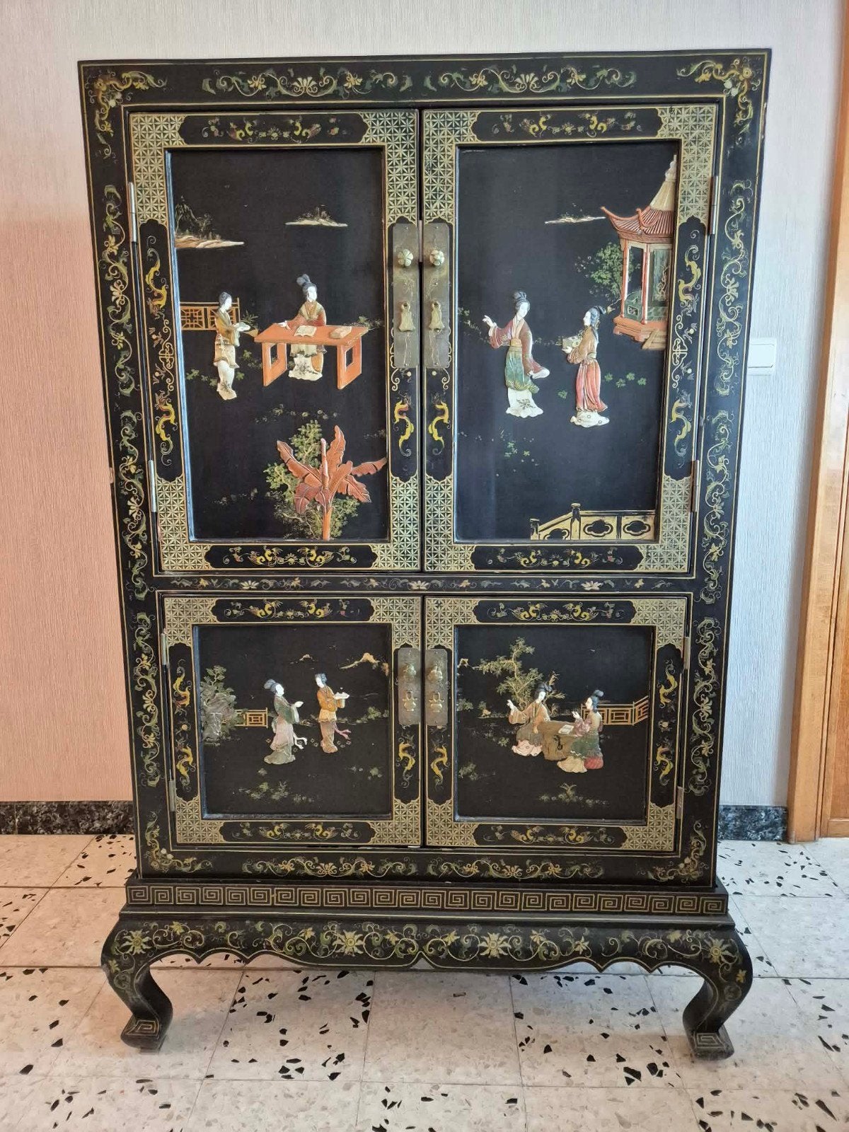 Grote Chinese kast 150x100x65, Ophalen