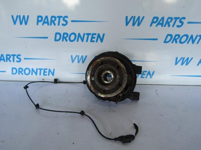 Fusee rechts-achter van een Mercedes V-Klasse, Gebruikt, -, Ophalen of Verzenden, -