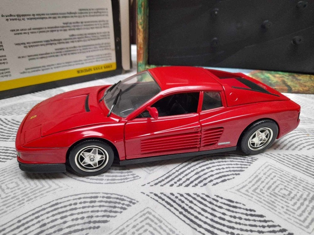 Ferrari 1/18., Ophalen of Verzenden, Auto, Hot Wheels