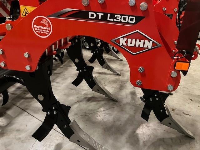 kuhn diepgronder, Zakelijke goederen, Ophalen, Akkerbouw, Grondbewerking