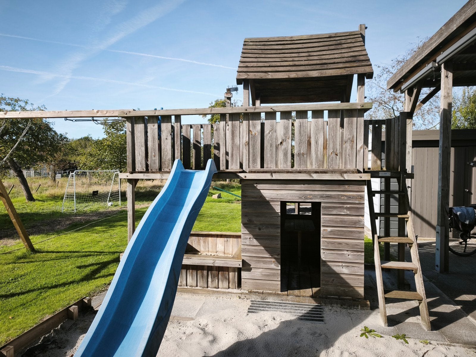Houten speelhuis, Kinderen en Baby's, Ophalen, Glijbaan