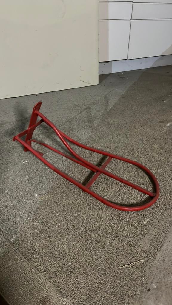 Retro paarden zadel houder in metaal, wand houder, Ophalen of Verzenden, Zo goed als nieuw