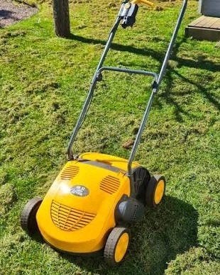 STIGA VERTICUTEERMACHINE MET OPVANGBAK, Ophalen