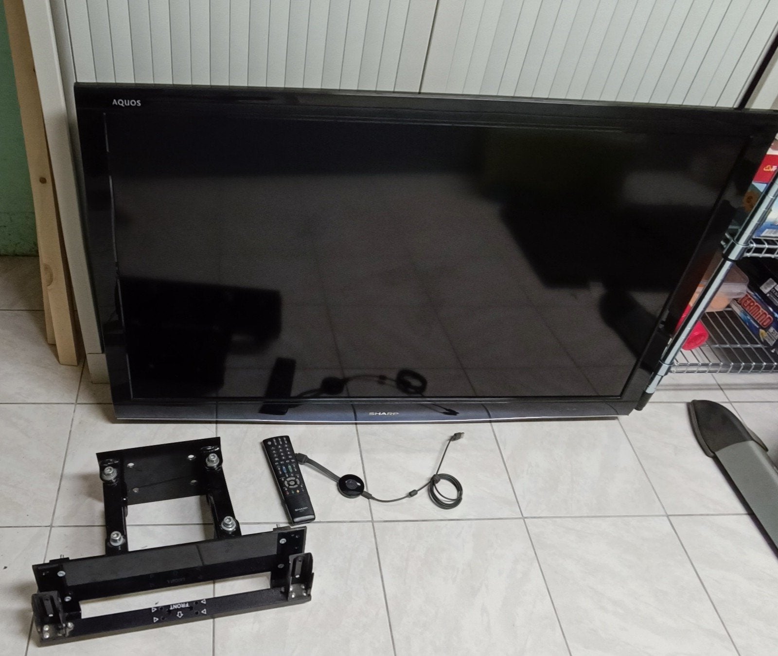Vends tv HD sharp LC46, Enlèvement, Sharp