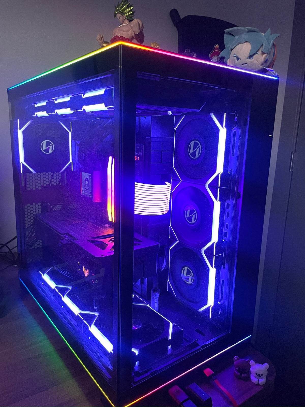 High-end PC  RTX 5070 Ti / Ryzen 7 9800X3D / Lian Li, Computers en Software, Desktop Pc's, Zo goed als nieuw, SSD, Gaming, Ophalen