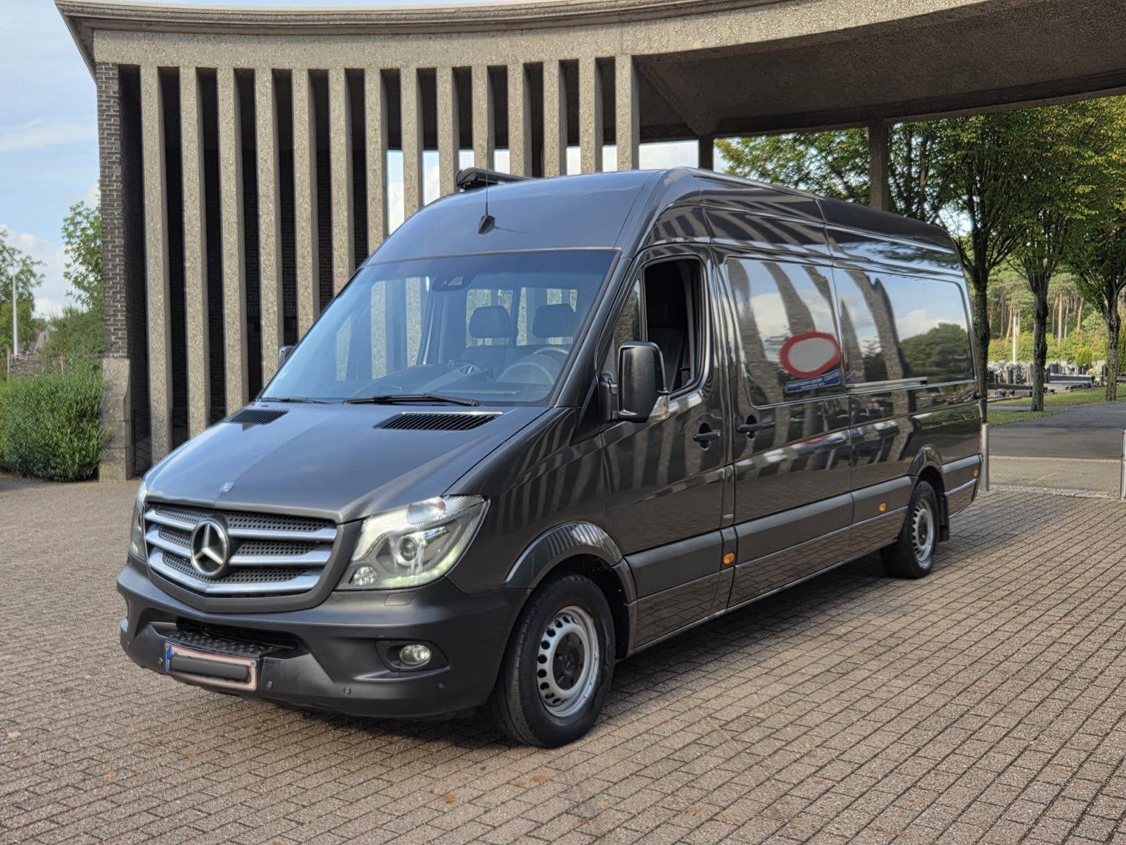 Mercedes Sprinter 319 BluTec *Automaat/Camper/VIP*, Achterwielaandrijving, Elektrische ramen, Zwart, Diesel