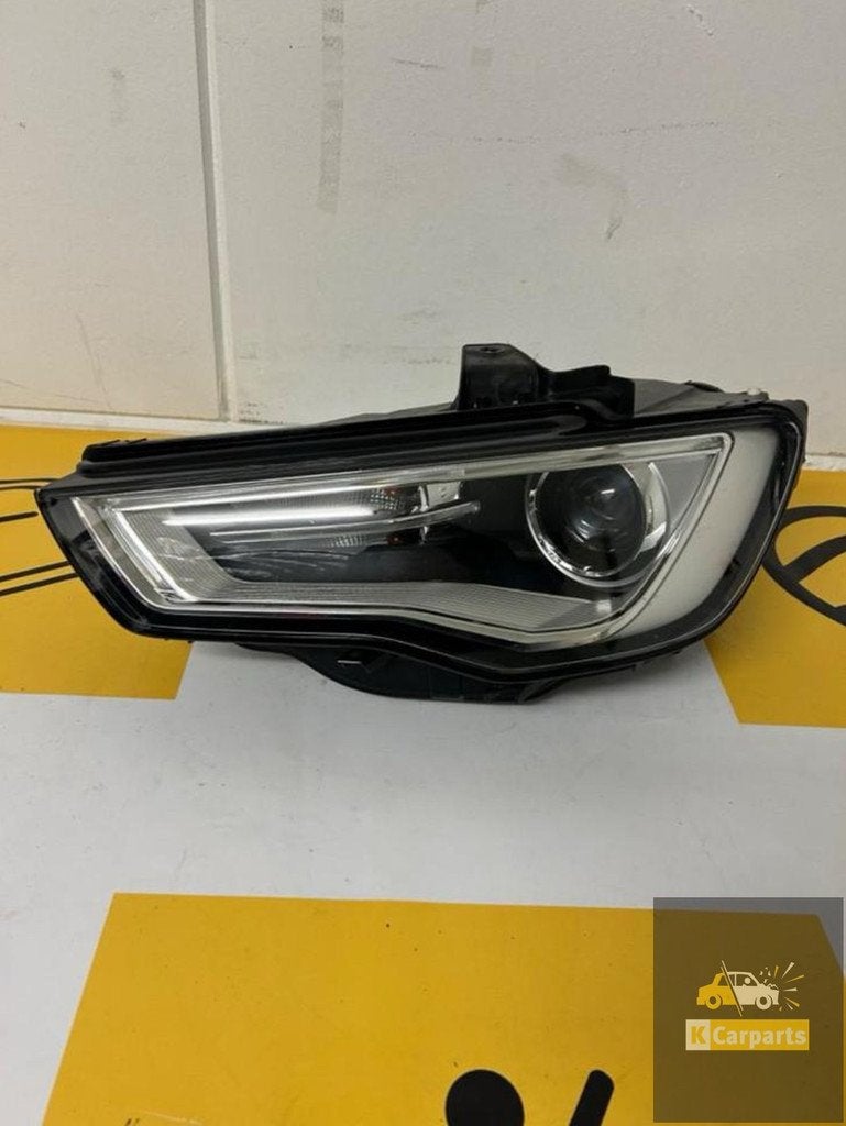 Koplamp Audi A3 8V Bixenon 2012-2016 8VO941031 Linksvoor, Gebruikt, AUDI AG, Auto-Union-Strasse 1
85045  Ingolstadt, DE, Audi