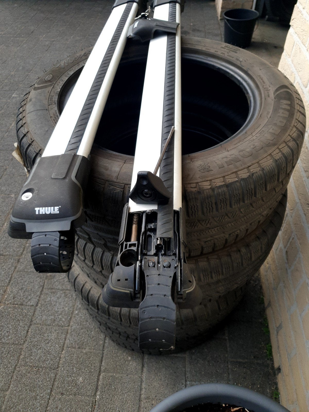 Thule dakdrager, Ophalen