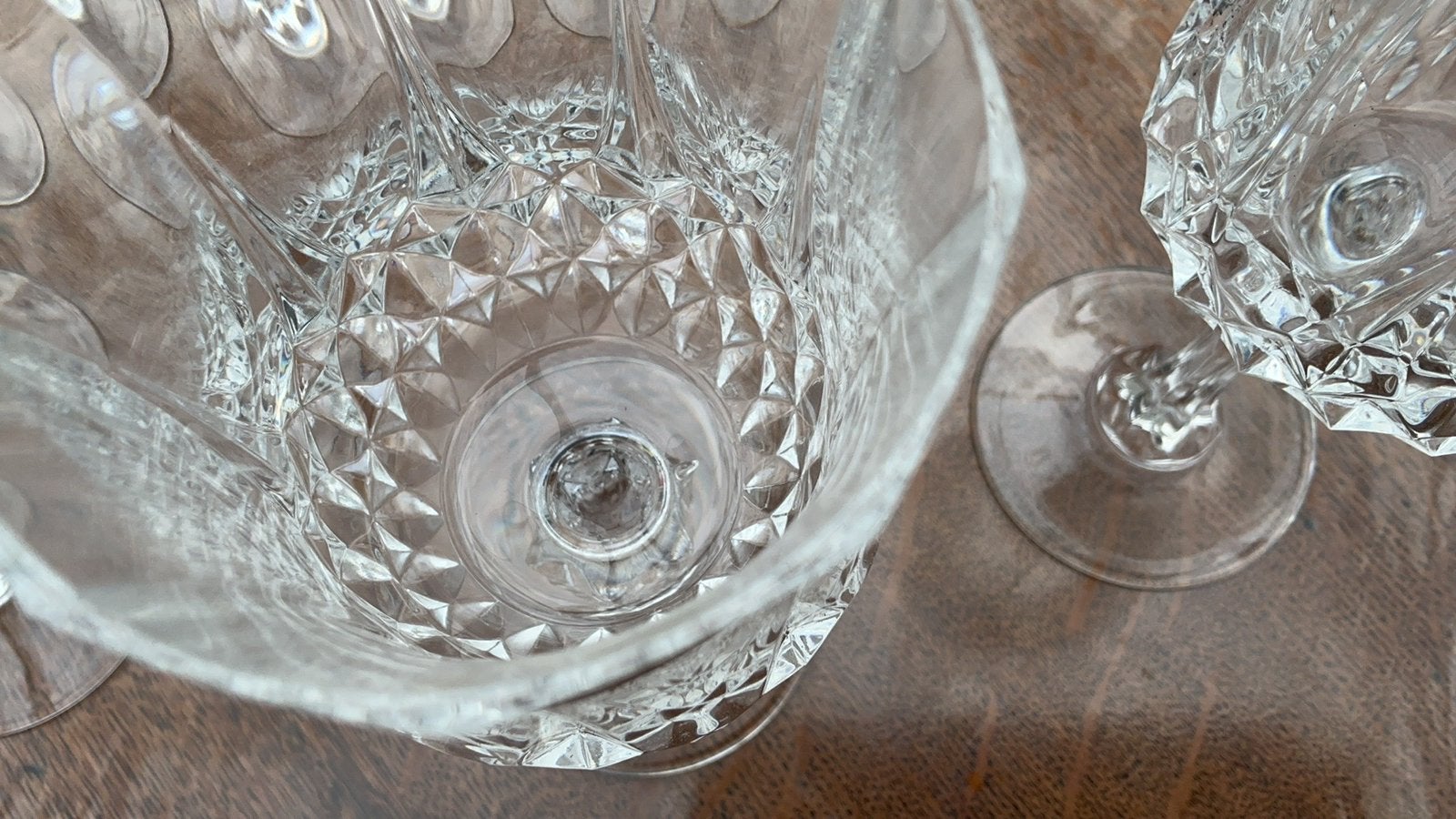 6 Verres  a vin rouge Cristal d’arques, Ophalen, Zo goed als nieuw