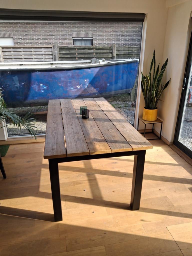 Eettafel, Ophalen
