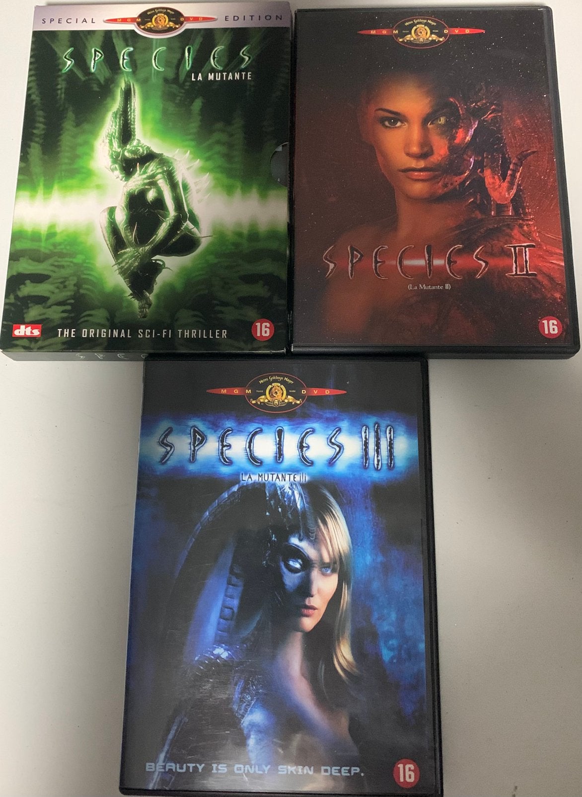 Species 1,2&3, Ophalen of Verzenden, Zo goed als nieuw