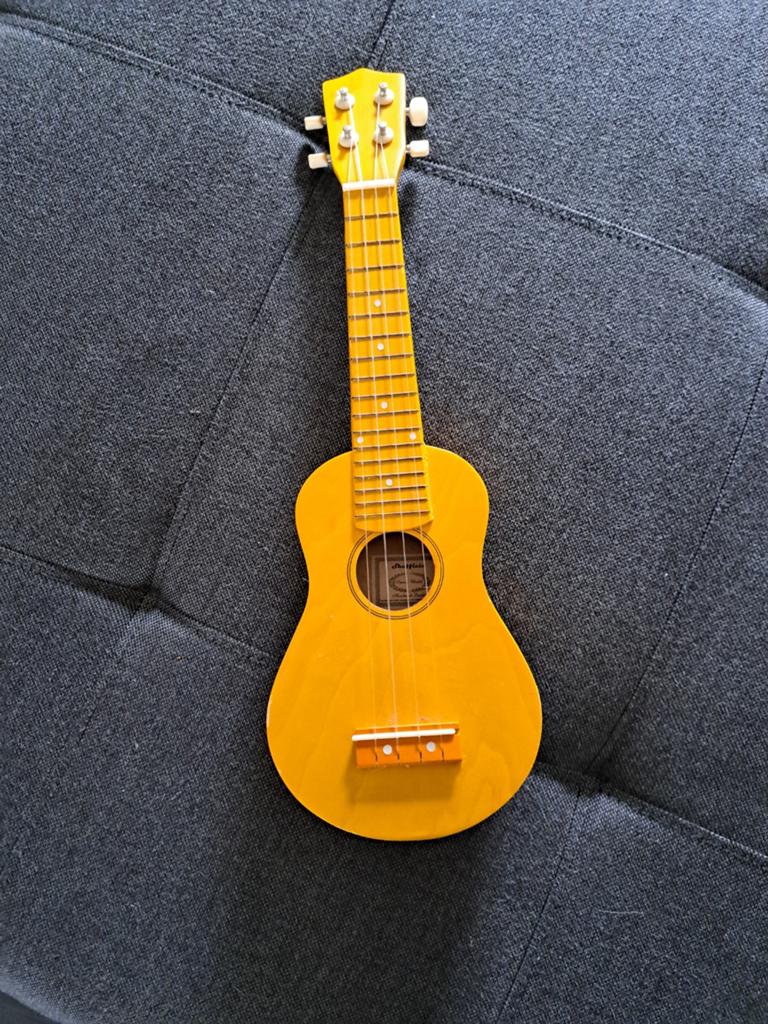 Ukelele, Ophalen