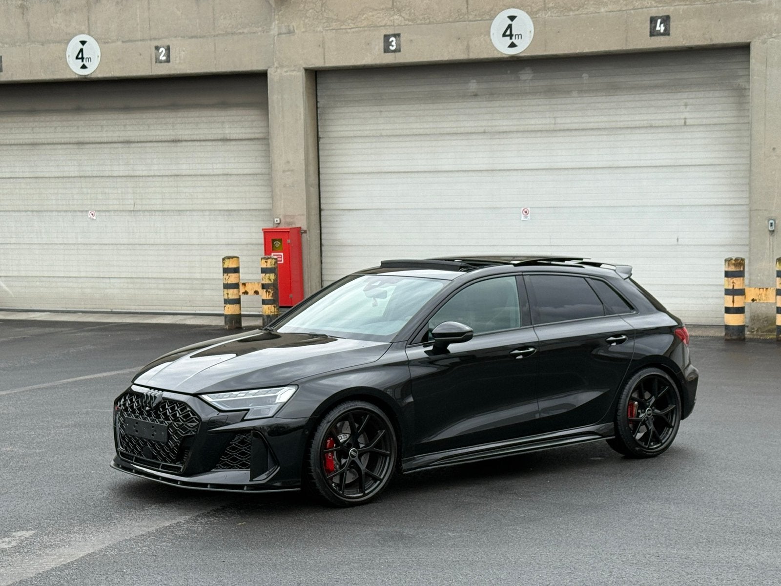Audi RS3 Sportback 2025 Full Option., Auto's, Audi, Bedrijf, RS3, 4x4, Achteruitrijcamera, Adaptieve lichten, Adaptive Cruise Control