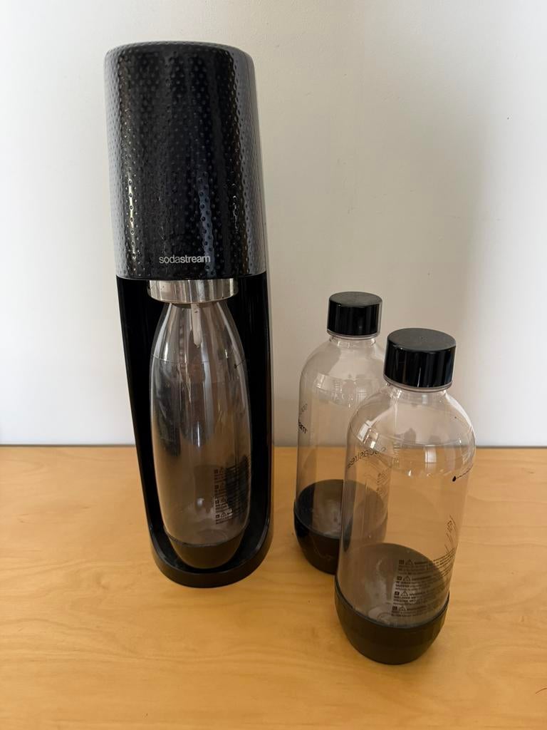 Soda stream + 3 flessen, Elektronische apparatuur, Ophalen, Zo goed als nieuw