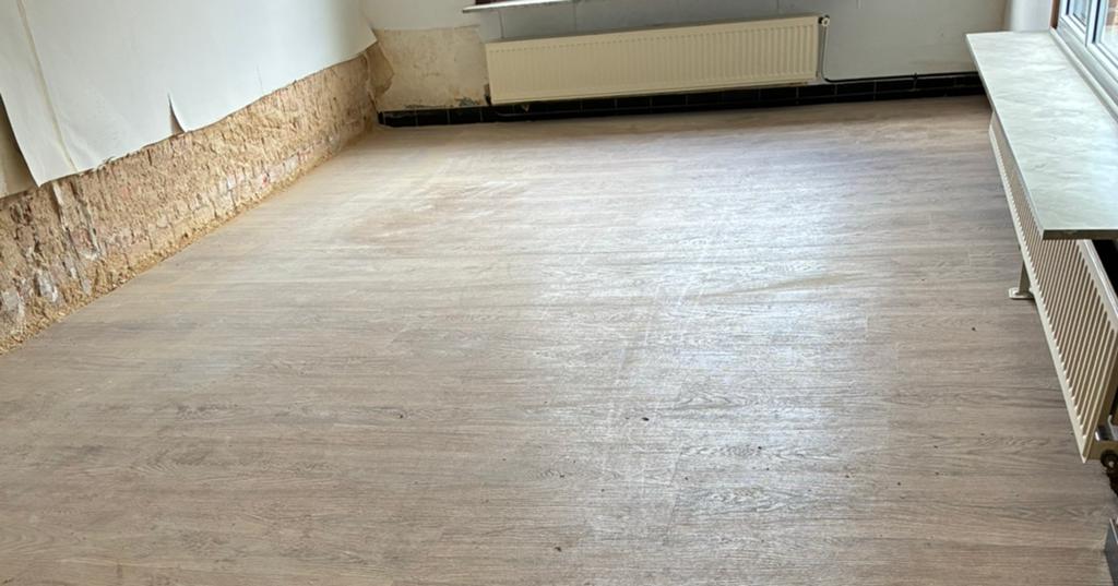Ophalen (nieuwe) klikvinyl, Ophalen, Zo goed als nieuw