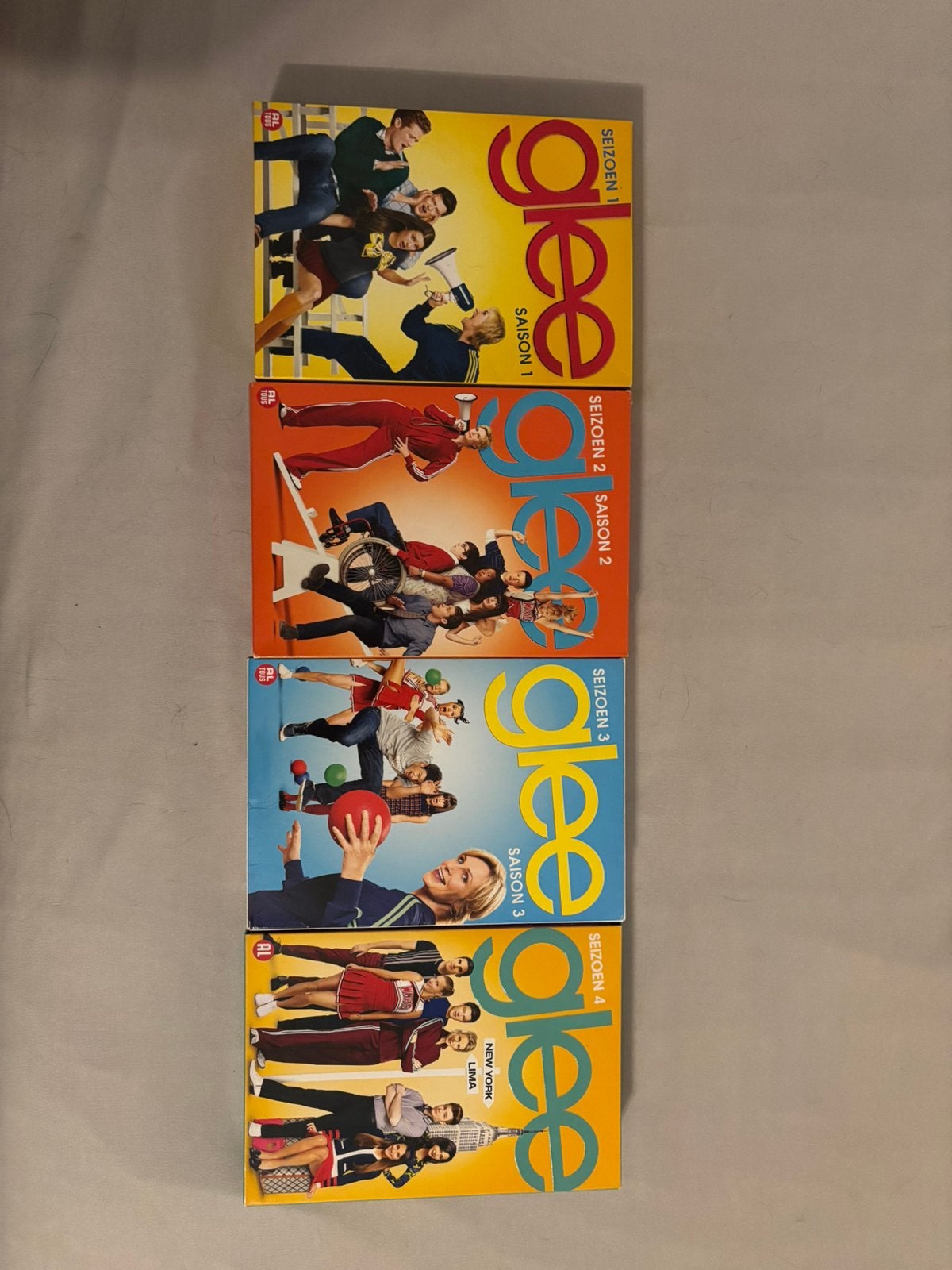 Glee dvd boxen seizoen 1-4, Ophalen, Zo goed als nieuw, Seizoen 1