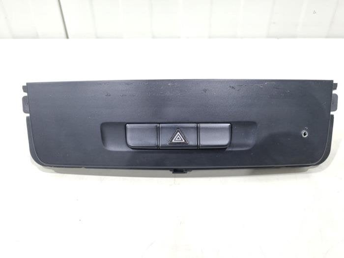 Paniekverlichtings Schakelaar van een Mercedes Vito, Auto-onderdelen, Dashboard en Schakelaars, Gebruikt, -, Ophalen of Verzenden