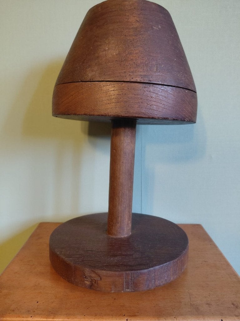 Modèle de chapeau en chêne antique, forme de chapeau, Enlèvement ou Envoi