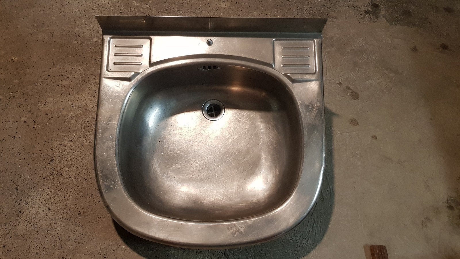 Vasque Lavabo inox fixation murale, Inox, Lavabo