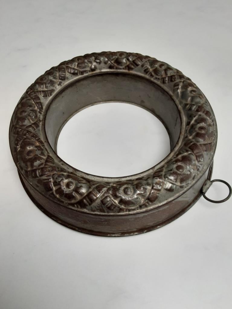 Ancien Moule à Gâteau ou Gelée en Fer Blanc., Enlèvement ou Envoi