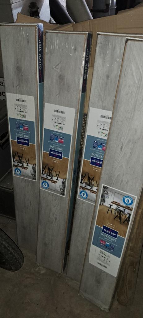 4 nieuwe pakketten Quick-Step Impressive laminaatvloeren (, Doe-het-zelf en Bouw, Vloerdelen en Plavuizen, Ophalen, Parket