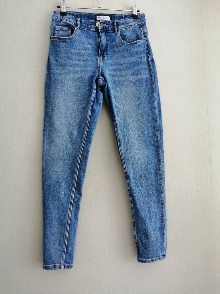 magnifique jean Zara taille 13/14 ans, Pantalon, Enlèvement ou Envoi, Zara, Utilisé