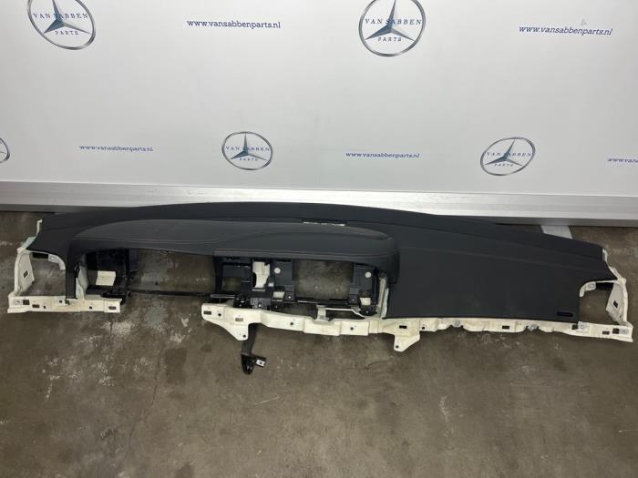 Tableau de bord d'un Mercedes S-Klasse, -, 3 mois de garantie, Utilisé, -