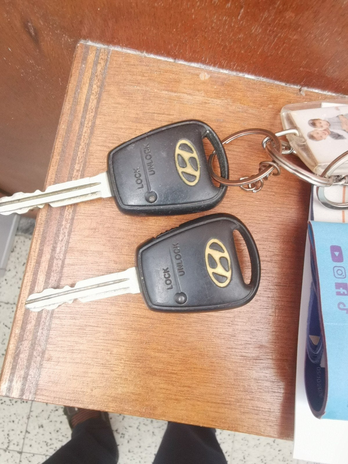 voiture a vendre, Autos, Rouge, Achat, Boîte manuelle, Noir