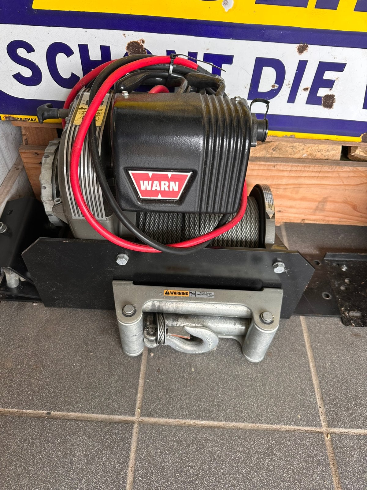 Warn 8274, Ophalen, Zo goed als nieuw