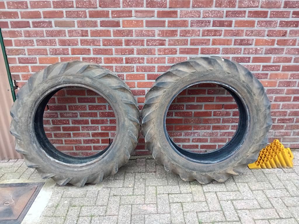 Tractor banden 11.2 R28, Zakelijke goederen, Landbouw | Onderdelen | Banden, Velgen en Assen, Ophalen