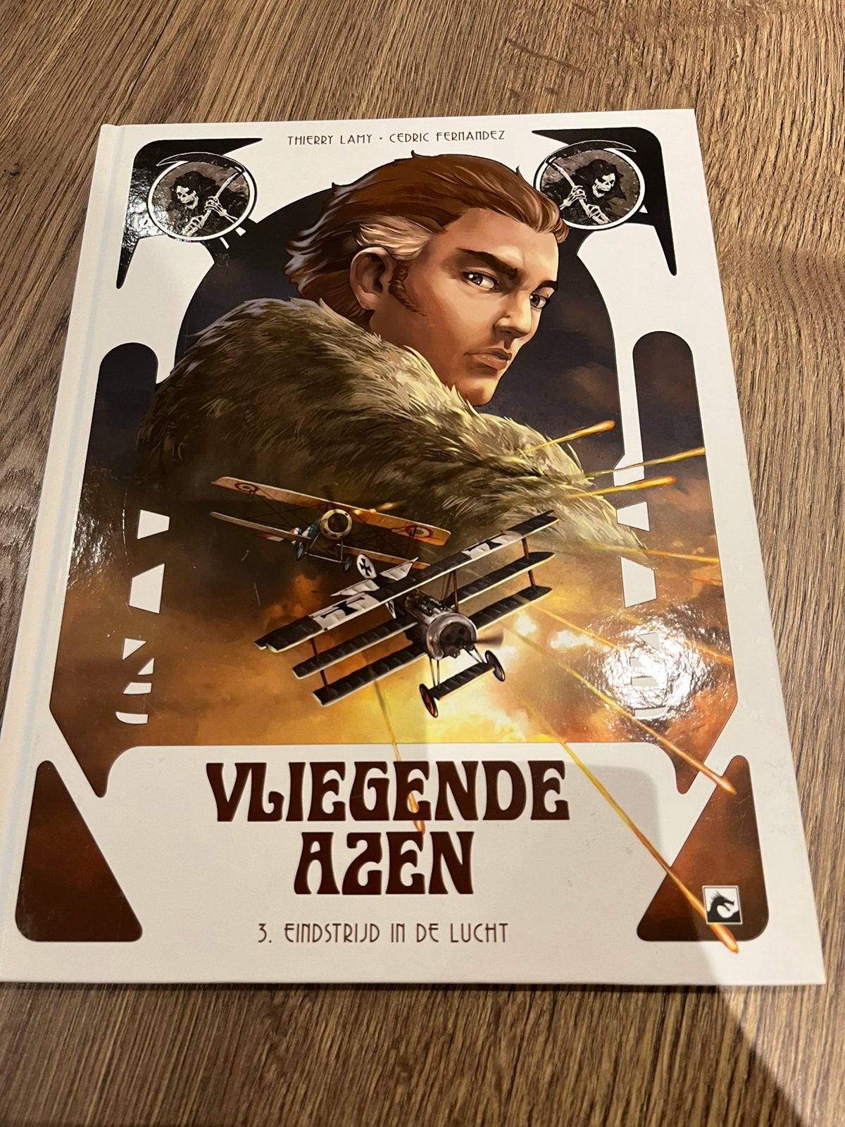 Vliegende Azen deel 3 (HC) eindstrijd in de lucht, Ophalen of Verzenden, Zo goed als nieuw