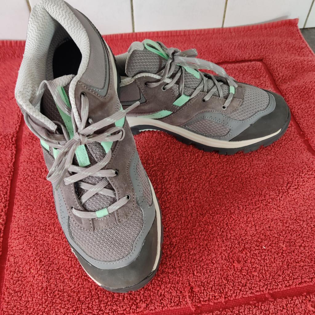 Quechua wandelschoenen dames maat 42, Sport en Fitness, Ophalen, Nieuw, Schoenen