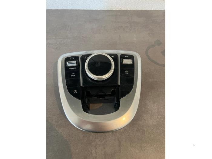 Bouton I-drive d'un Mercedes V-Klasse, 3 mois de garantie, Utilisé, -, -