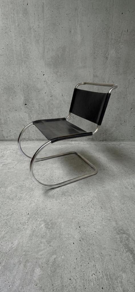 Bauhaus chair MvdRohe, Enlèvement, Utilisé