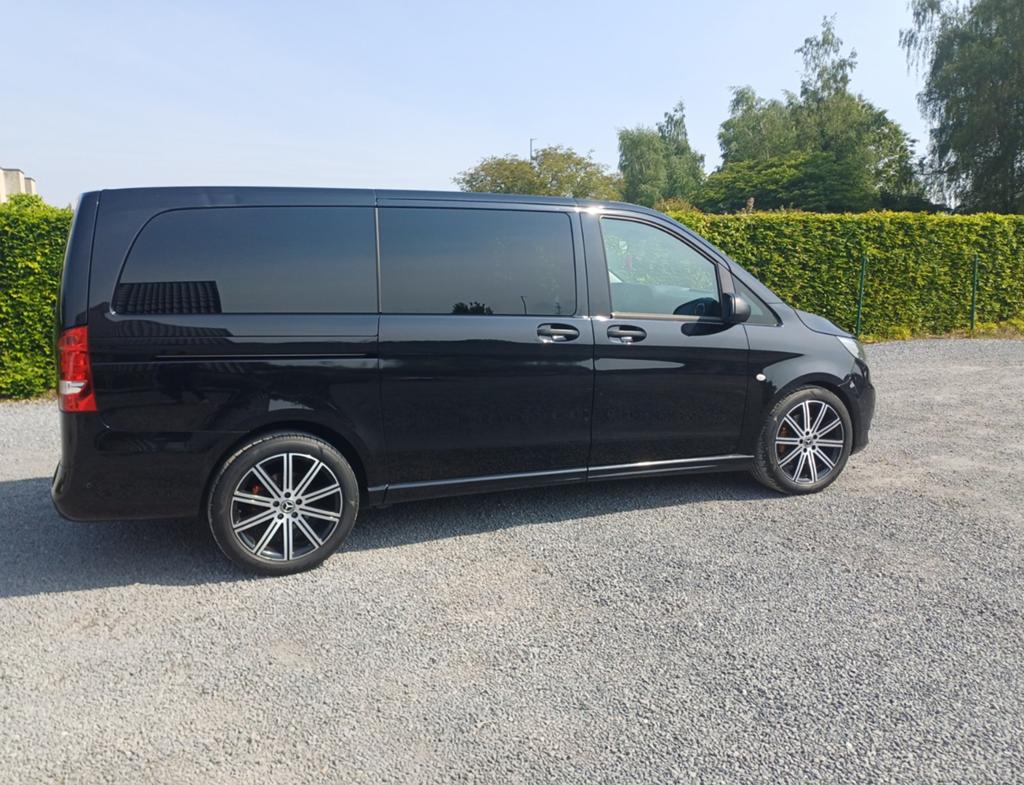Mooi en goed onderhouden Mercedes-Benz Vito in zwarte kleur., Auto's, Bestelwagens en Lichte vracht, Particulier, Mercedes-Benz