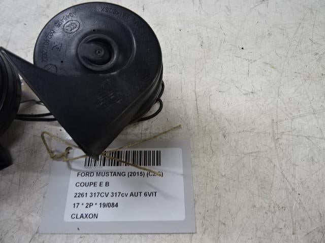 CLAXON Ford USA Mustang VI Fastback (01-2014/04-2023), Gebruikt, Amerikaanse onderdelen