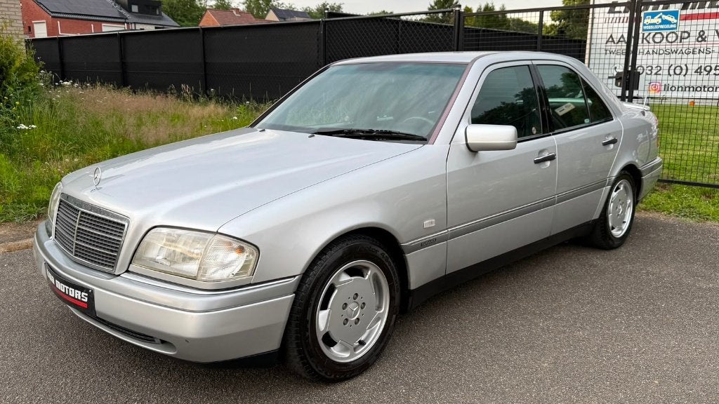 Mercedes Benz C180 Elegance | Showroomstaat | 122pk |, Autos, 90 kW, Argent ou Gris, Achat, Electronic Stability Program (ESP)
