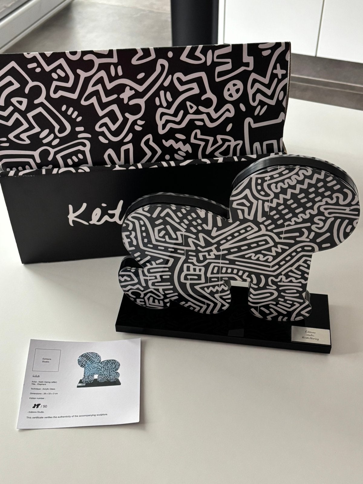 Gelimiteerd beeld Keith Haring, Antiquités & Art, Art | Objets design, Enlèvement ou Envoi, Sculpture