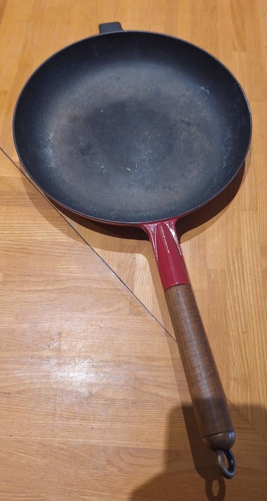 Poêle Le Creuset taille 29, Enlèvement ou Envoi