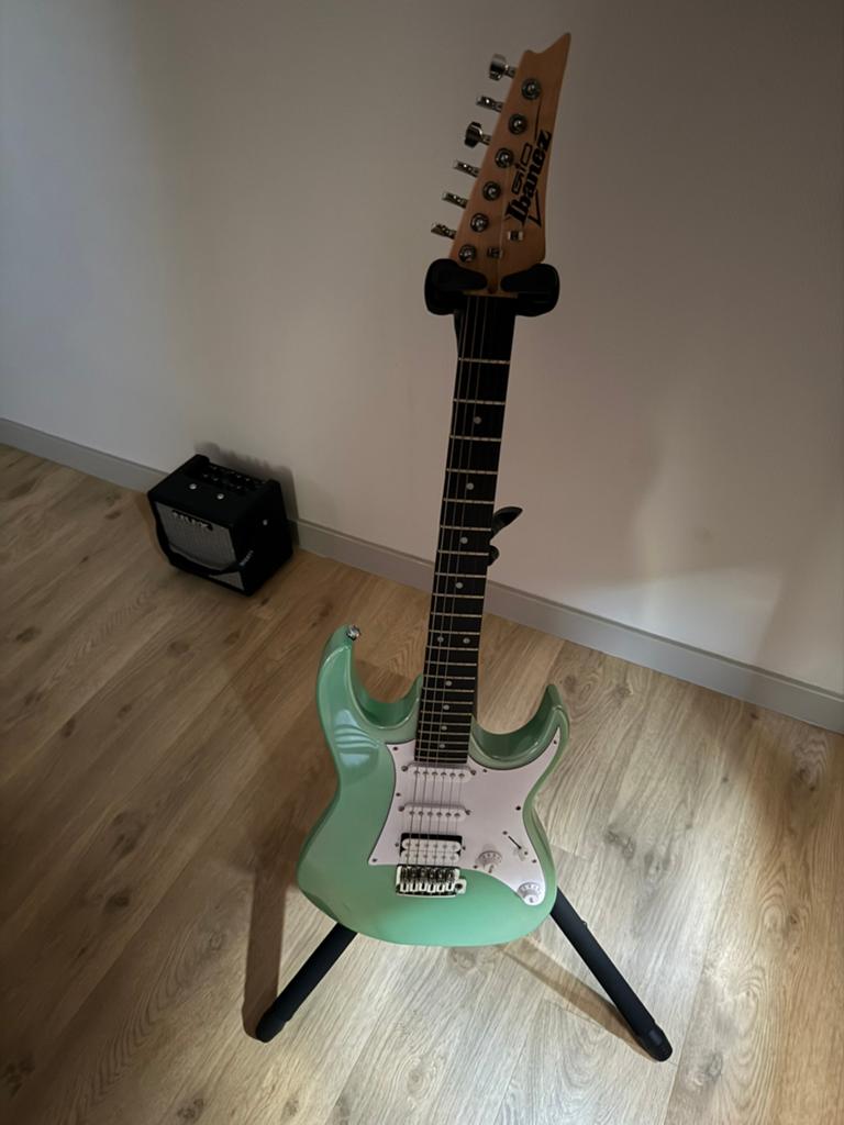 Ibanez Gio + NUX + Rocksmith, Musique & Instruments, Instruments à corde | Guitares | Électriques, Enlèvement, Comme neuf, Ibanez