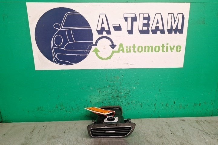 AERATEUR TABLEAU DE BORD Volkswagen Golf VII (AUA), Volkswagen, Volkswagen AG, Utilisé, Kundenbetreuung@volkswagen.de