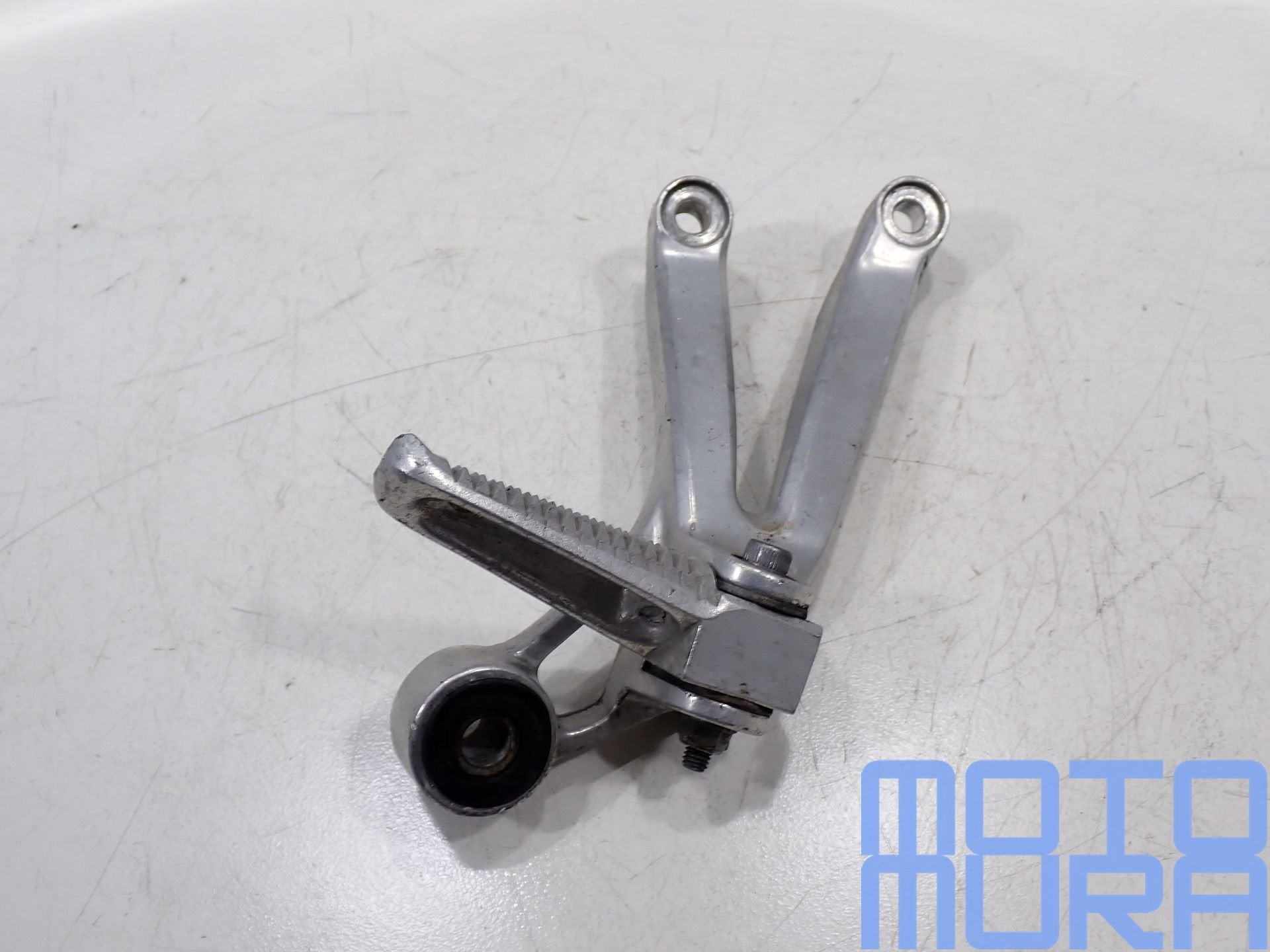 Yamaha YZF-R1 RN01 RN04 1998 - 2001 repose-pied passager dro, -, Utilisé, -, -