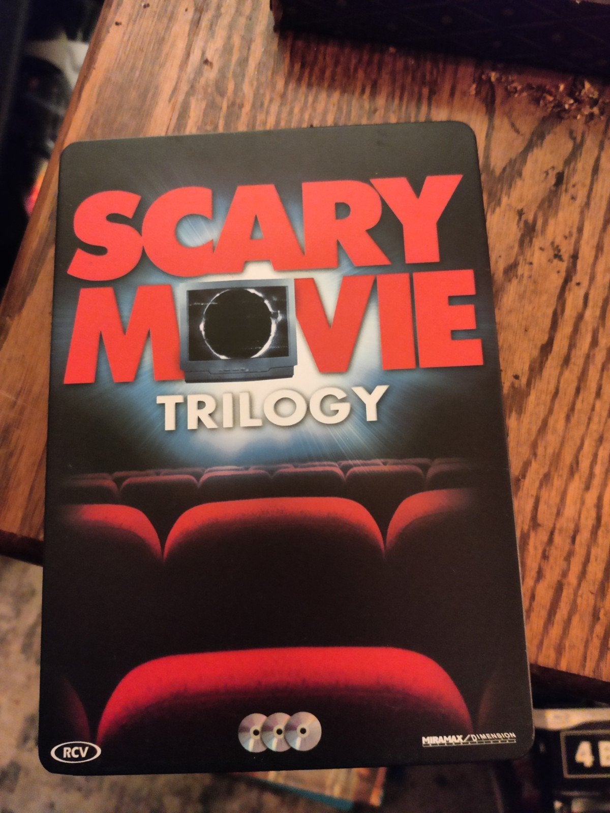 Dvd-box Steelcase scary movie trilogy, CD & DVD, DVD | Comédie, Enlèvement ou Envoi