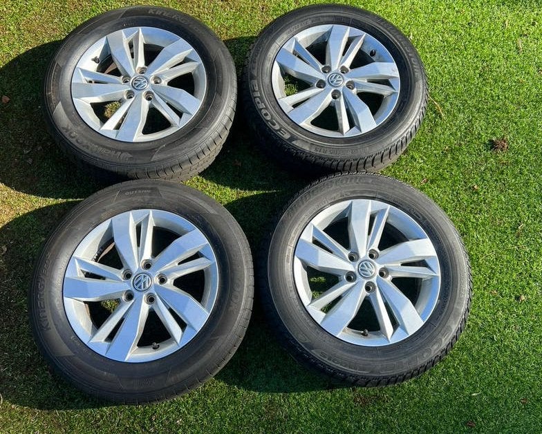 VW Polo 15 inch Originele Alu Velgen met Zomer Banden, Autos : Pièces & Accessoires, Neuf, 15 pouces, Pneus et Jantes, Enlèvement ou Envoi