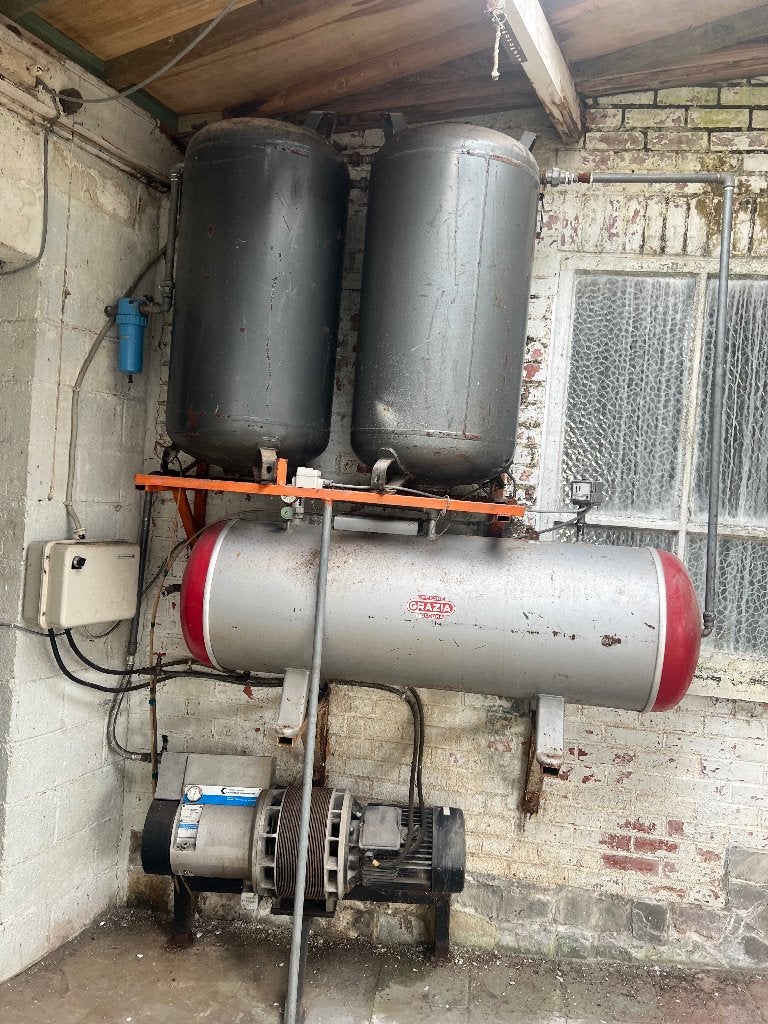 Compressor hydrovane, Doe-het-zelf en Bouw, Compressors, 100 liter of meer, Ophalen, Gebruikt, 10 bar of meer