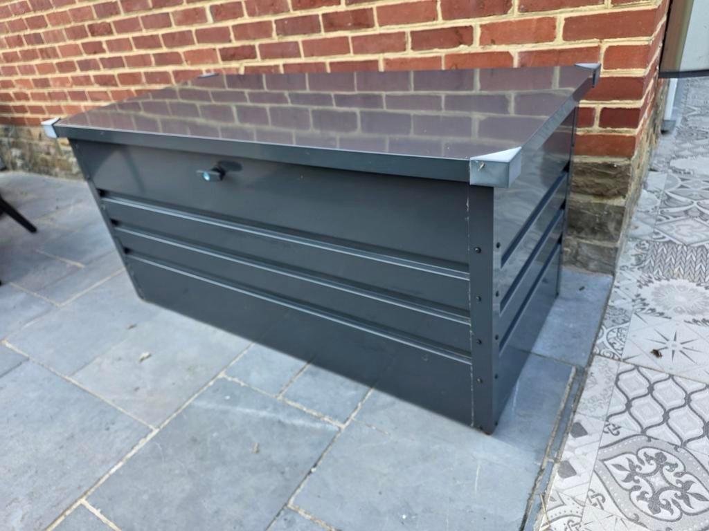 Coffre jardin en metal, Enlèvement