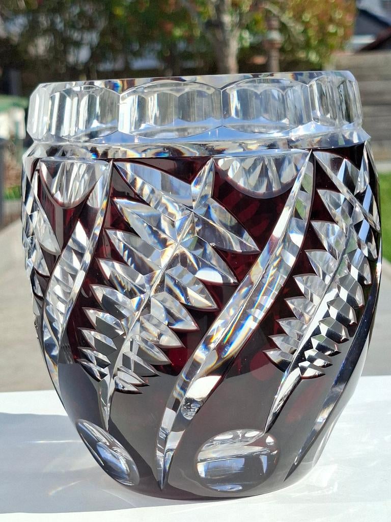 Vase du Val Saint Lambert. Signé, Ophalen