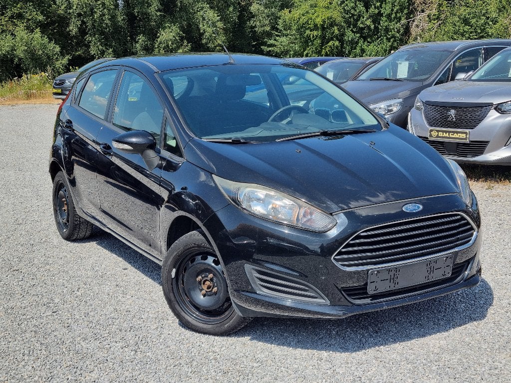 FORD FIESTA 1.25i 5 PORTES AIRCO - MARCHAND - EXPORT, Autos, 1242 cm³, Euro 5, Achat, Entreprise